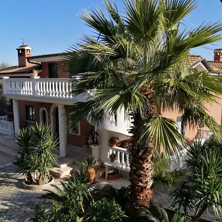 La Casa Di Antonella Villa Vico Del Gargano Exterior photo