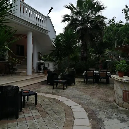 La Casa Di Antonella Villa Vico Del Gargano Exterior photo